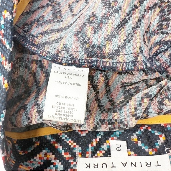 TRINA TURK Women’s Blue Multi CORBIN Mid-Rise Multi-Jacquard Trouser Shorts Sz 2 - Picture 3 of 6